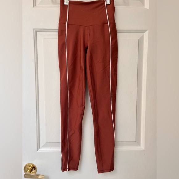 YPB by Abercrombie Rust Leggings XXS Short - Picture 2 of 15